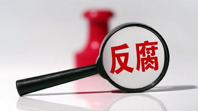 校花夹震蛋上课被调教